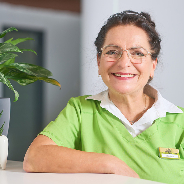Christiana - fortgebildete Zahnmedizinische Prophylaxeassistentin (ZMP)